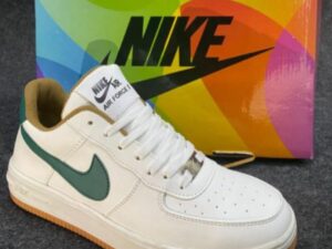 Nike Air Force 1 '07 Low - White, Forest Green & Gum Sole