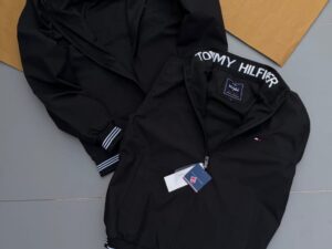 Tommy Hilfiger Men's Waterproof Jacket with Ribbed Cuffs & Collar Logo