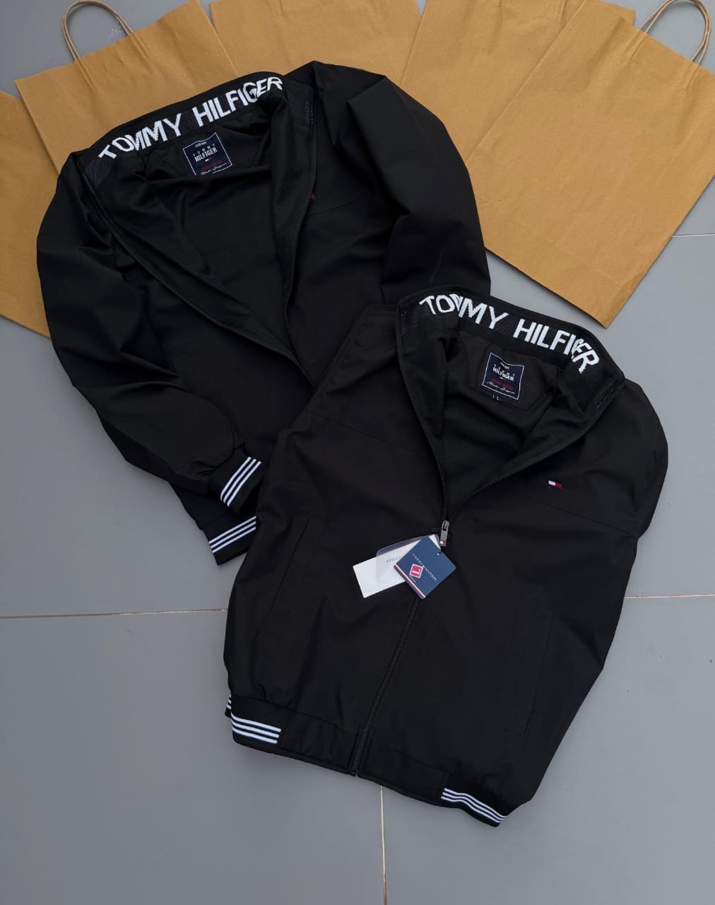 Tommy Hilfiger Men's Waterproof Jacket with Ribbed Cuffs & Collar Logo