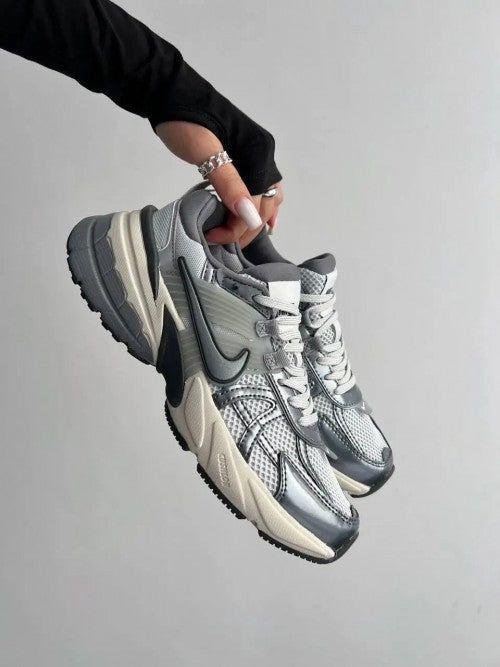 Men's Retro Y2K Metallic Mesh Athletic Sneakers