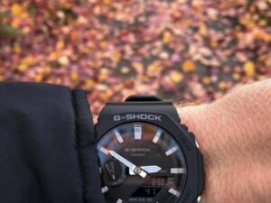 g shock ga2100 casio oak wrist wearing image
